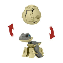 Laden Sie das Bild in den Galerie-Viewer, Jurassic World Hidden Hatchers Dinosaurier Spielzeug Figuren