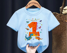 Laden Sie das Bild in den Galerie-Viewer, Süßes Dino Happy Birthday T-Shirt mit Jahreszahl