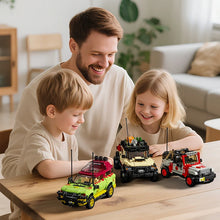 Laden Sie das Bild in den Galerie-Viewer, 3er Set Jurassic World Jeep, Explorer Klemm-Bausein Spielzeug (1632 Teile)