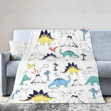 Laden Sie das Bild in den Galerie-Viewer, Kuschel-Decke mit niedlichen Dino Motiven