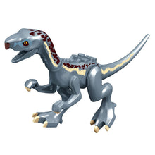 Laden Sie das Bild in den Galerie-Viewer, Velociraptor Triceratops Indominus T-Rex uvm. Jurassic World Dinosaurier Figuren