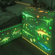 Laden Sie das Bild in den Galerie-Viewer, Luminous Dinosaurier Wand Aufkleber Sticker Deko Leuchten in der Nacht