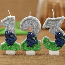 Laden Sie das Bild in den Galerie-Viewer, Dinosaurier Glitter Jahreszahl Kerze für Geburtstag, Torte, Kuchen etc.