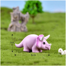 Laden Sie das Bild in den Galerie-Viewer, 8 Stk. Resin Dinosaurier Figuren als Torten oder Kuchen Dekoration