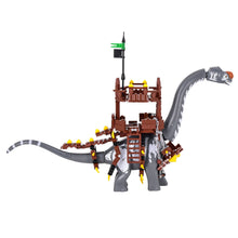 Laden Sie das Bild in den Galerie-Viewer, Jurassic World Titanosaurus mit Mount Klemm-Baustein Spielzeug Set