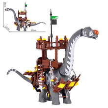 Laden Sie das Bild in den Galerie-Viewer, Jurassic World Titanosaurus mit Mount Klemm-Baustein Spielzeug Set