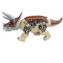 Laden Sie das Bild in den Galerie-Viewer, Jurassic World Triceratops Dinosaurier Figur 24cm kaufen - Dinosaurier.store