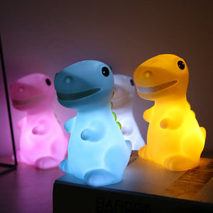 Nachtlicht im Dino Saurier Look. Verschiedene Farben kaufen - Dinosaurier.store