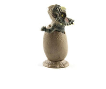 Laden Sie das Bild in den Galerie-Viewer, Mini Triceratops Dinosaurier Ei kaufen - Dinosaurier.store