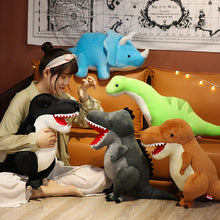 Laden Sie das Bild in den Galerie-Viewer, Witzige Dino Kuscheltiere im Comic Cartoon Look: Langhals Dino, T-Rex oder Triceratops kaufen - Dinosaurier.store