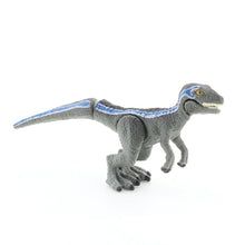 Laden Sie das Bild in den Galerie-Viewer, Jurassic World Baby Blue und Pteranodon Dinosaurier Figuren kaufen - Dinosaurier.store